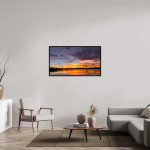 128 x 72 cm, Caisse américaine Noire 11 Reflets d’un Même Ciel XI – L’Éclat du Couchant