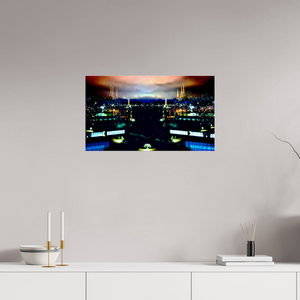 68,8 x 40 cm, Tirage photo sous Verre acrylique La cité au-delà des brumes