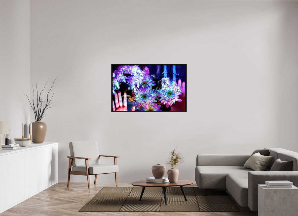 128 x 80 cm, Caisse américaine Noire Pétales contre ma peau, lumière contre la tienne