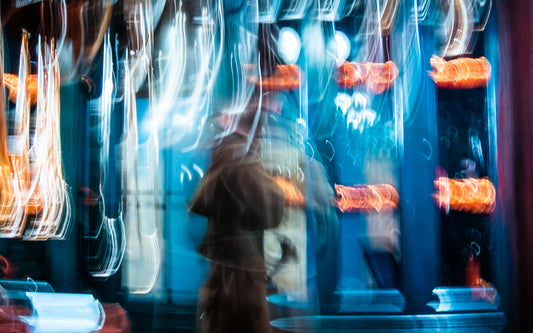Passant dans la lumière