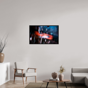 96 x 60 cm, Caisse américaine Noire Un sillage de lumière fend l'obscurité.