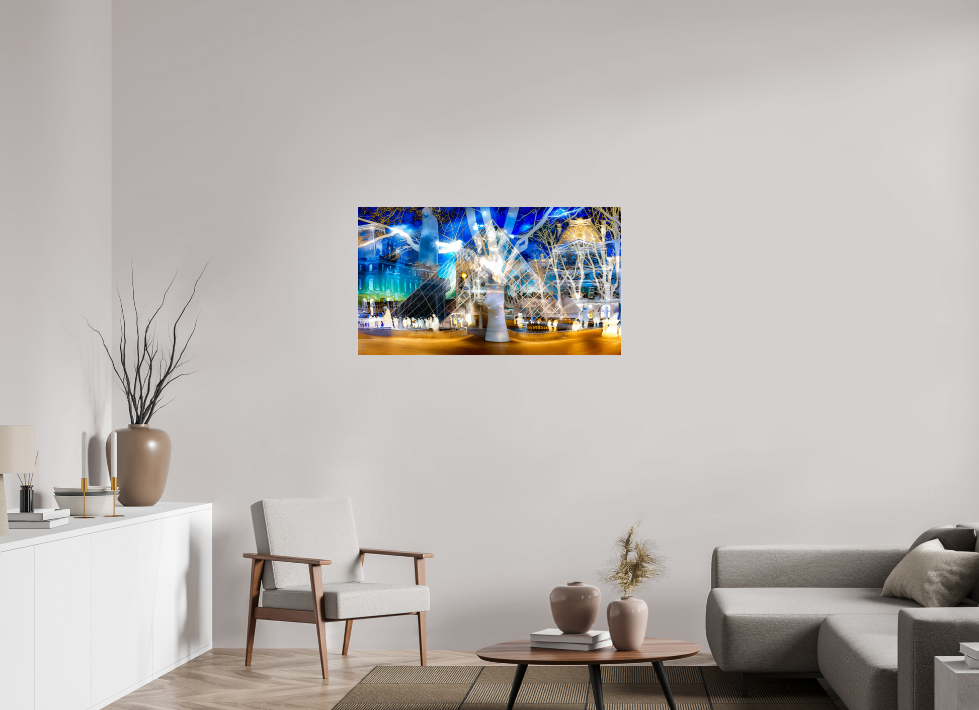 112 x 63 cm, 3 Tirage photo sous Verre acrylique Sous la pyramide cette nuit-là, l’architecture a décidé de raconter l’histoire