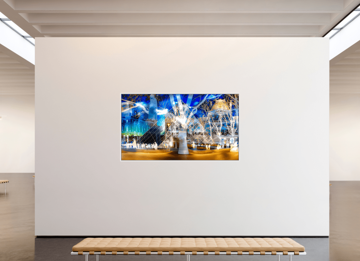 Sous la pyramide cette nuit - là, l’architecture a décidé de raconter l’histoire - Idealart