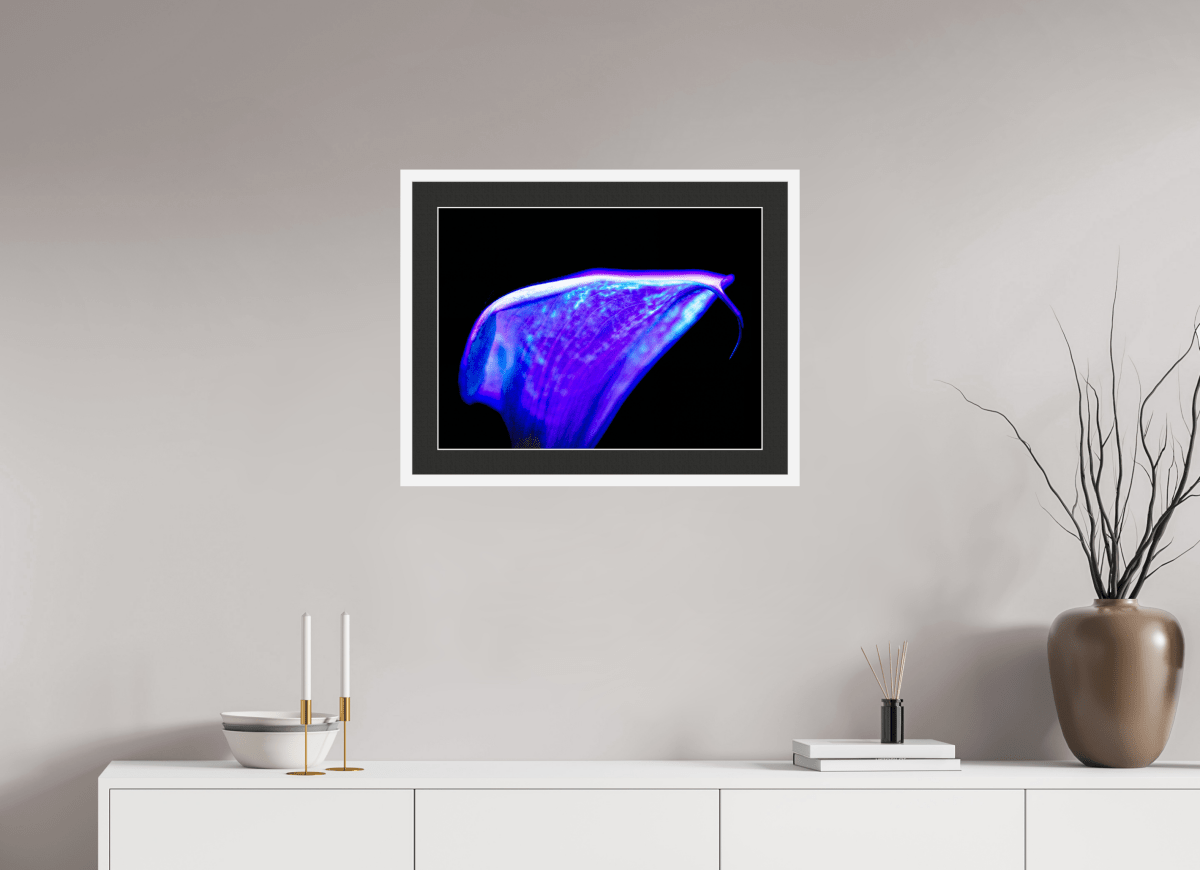 Une vague pourpre au bord du silence - Idealart