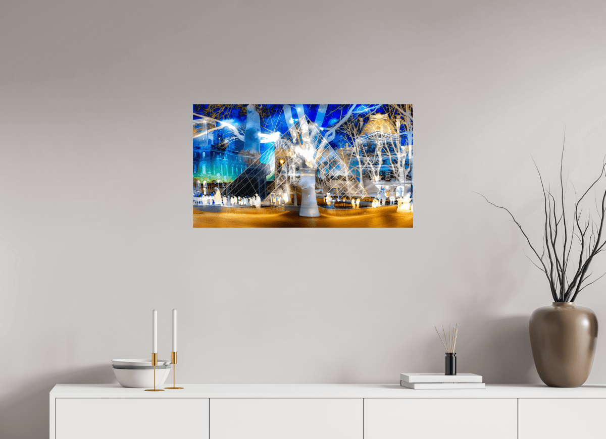 Sous la pyramide cette nuit - là, l’architecture a décidé de raconter l’histoire - Idealart